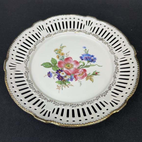Schwarzenhammer Porcelain Reticulated Plate With Floral Design, Vintage Mid 20th - Picture 3 of 7
